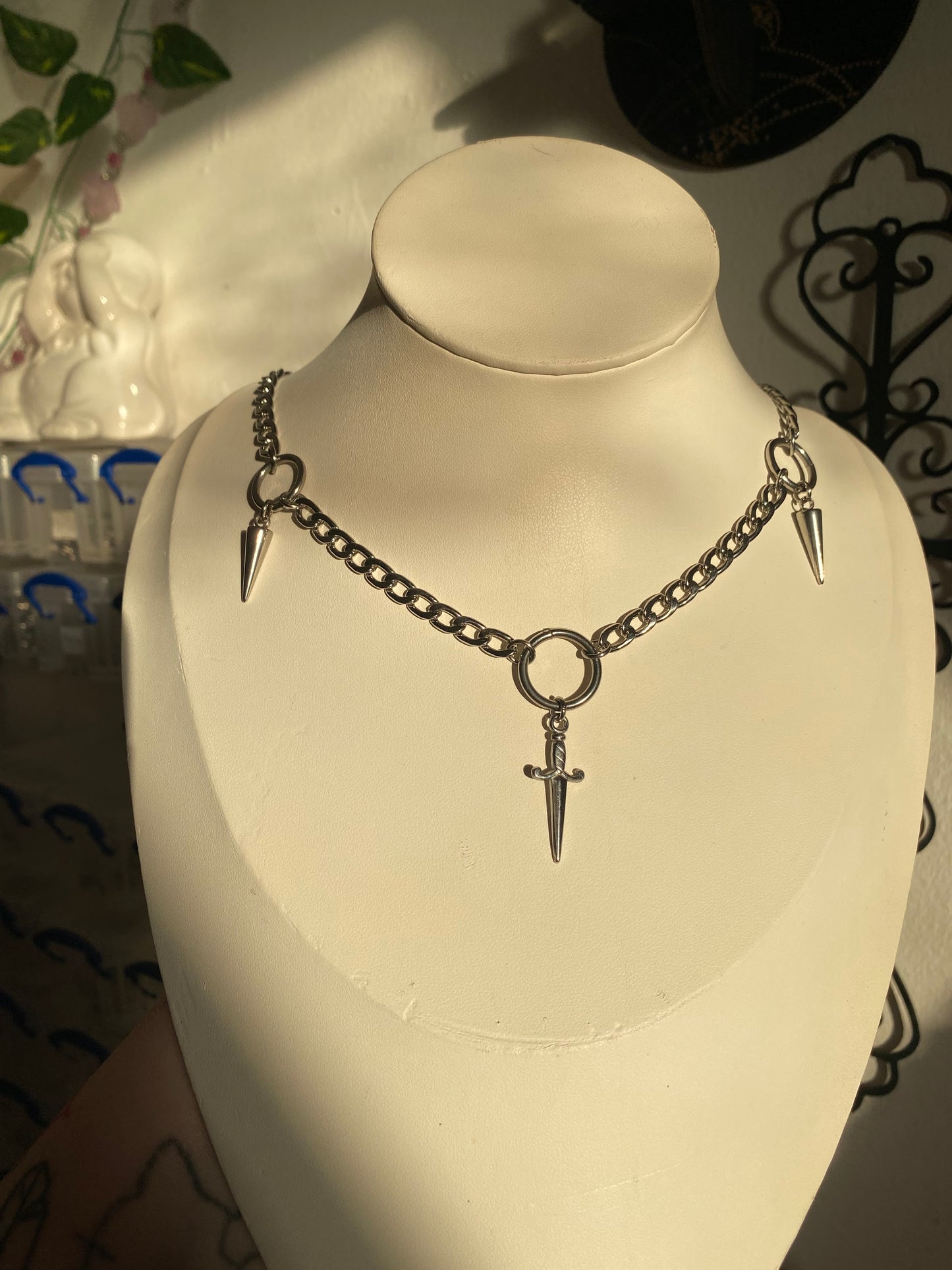 ℜ𝔢𝔟𝔢𝔩𝔩𝔦𝔬𝔫 𝔐𝔦𝔫𝔦 ℭ𝔥𝔞𝔦𝔫 𝔑𝔢𝔠𝔨𝔩𝔞𝔠𝔢𖥔 ݁ ˖